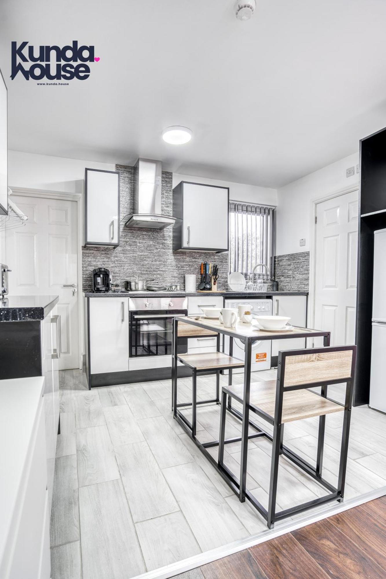 Cosy Apartments - City Living Made Elegant - Birmingham Buitenkant foto